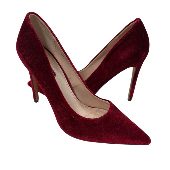 Topshop Shoes - Topshop Womens 6 Red Velor Velvet High Heels Stilettos Pumps Closed Point Toe